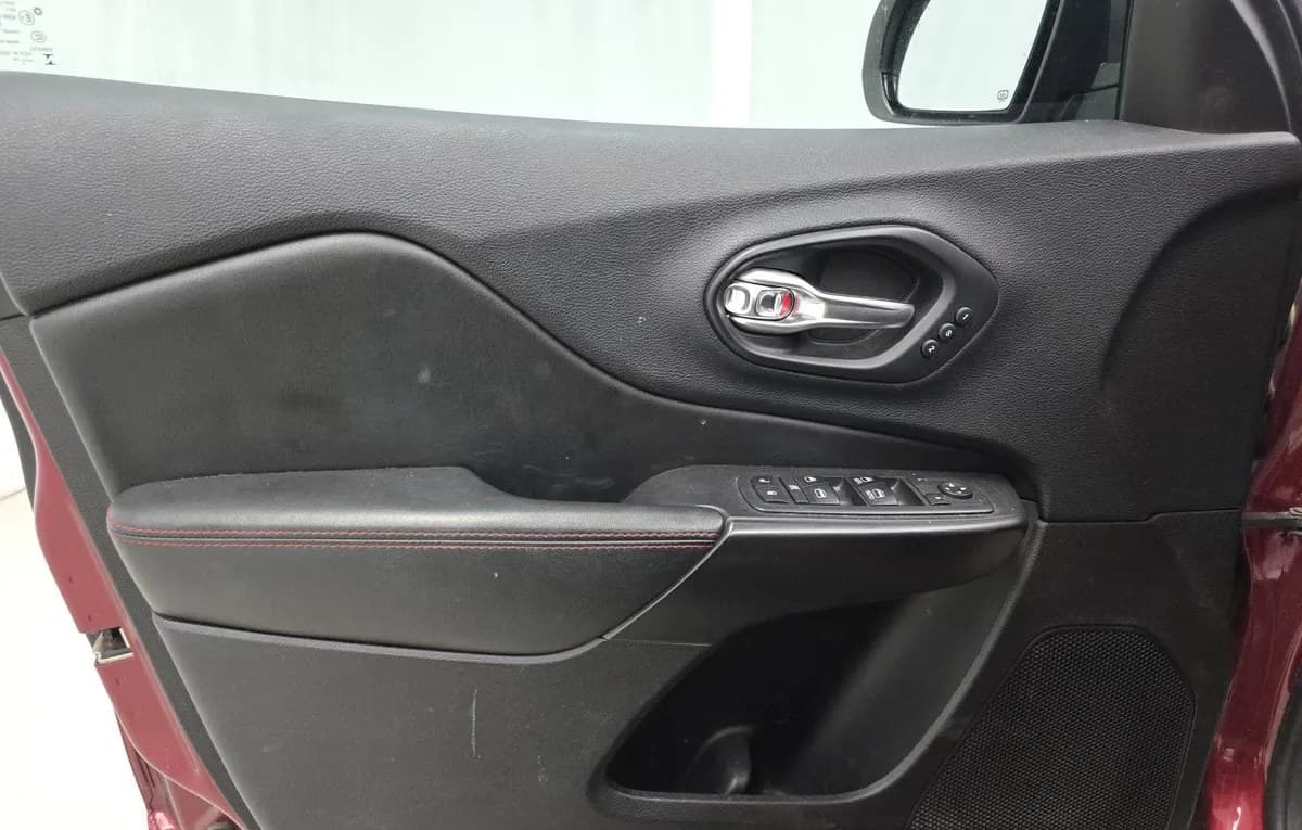 2019 JEEP CHEROKEE TRAILHAWK ELITE Edition 6