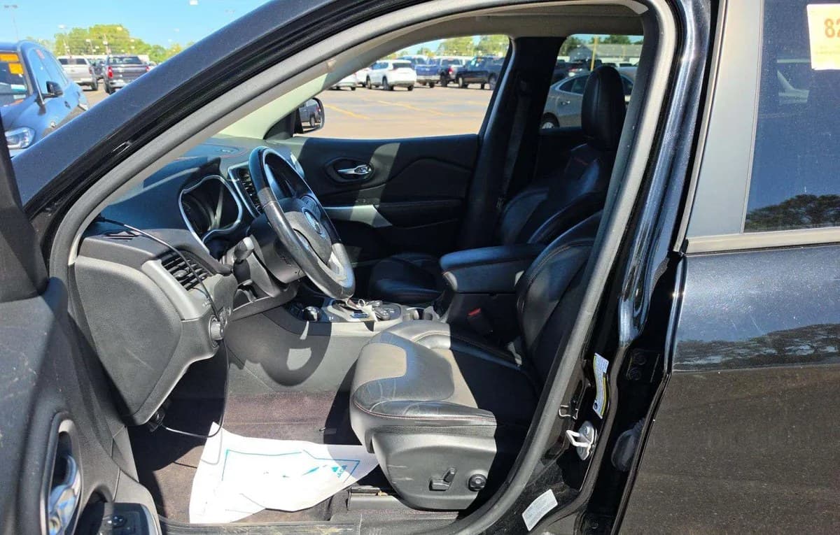 2017 JEEP CHEROKEE Trailhawk 4