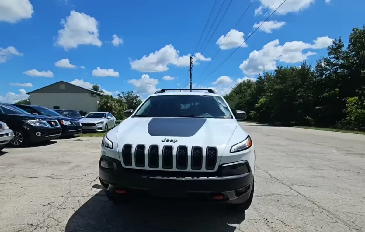 2017 JEEP CHEROKEE TRAILHAWK 2