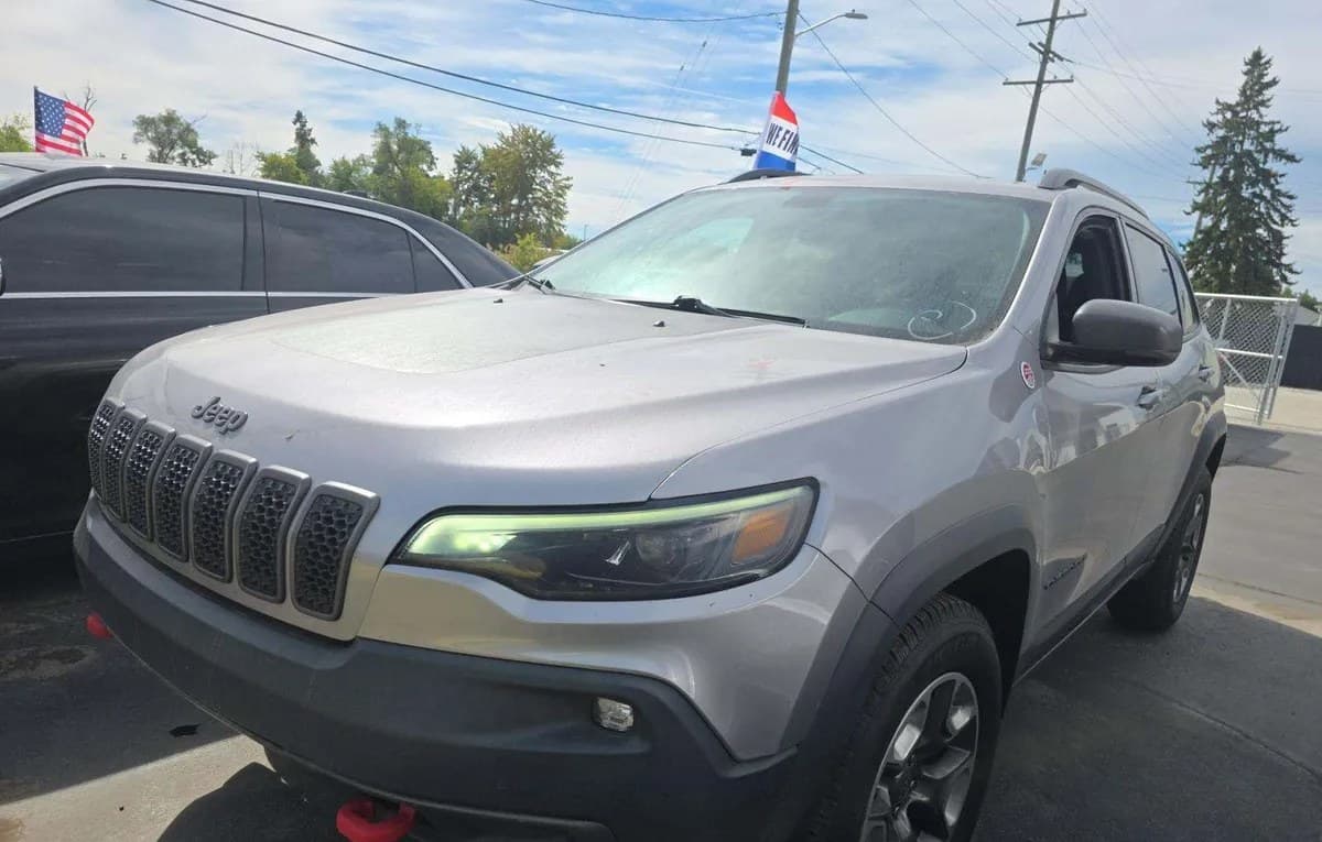 2019 JEEP CHEROKEE Trailhawk 2