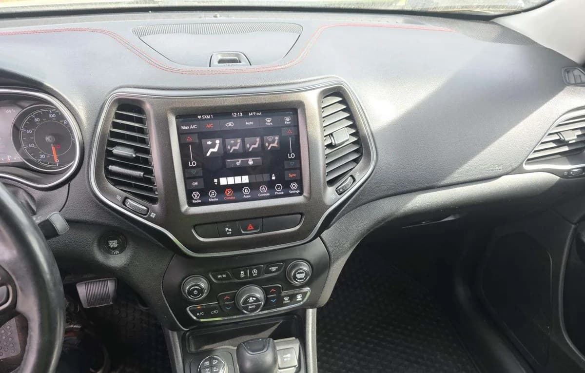 2019 JEEP CHEROKEE Trailhawk 7