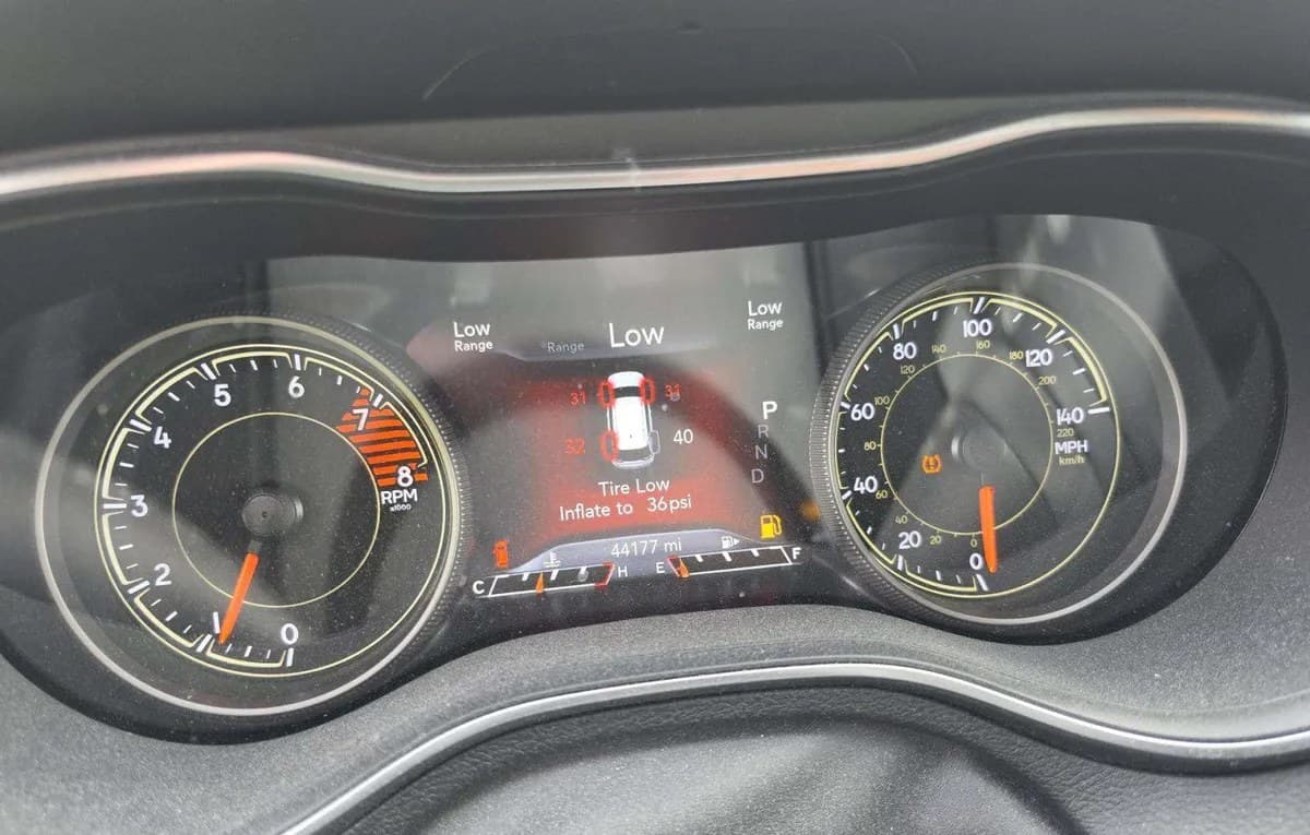 2021 JEEP CHEROKEE Trailhawk 6