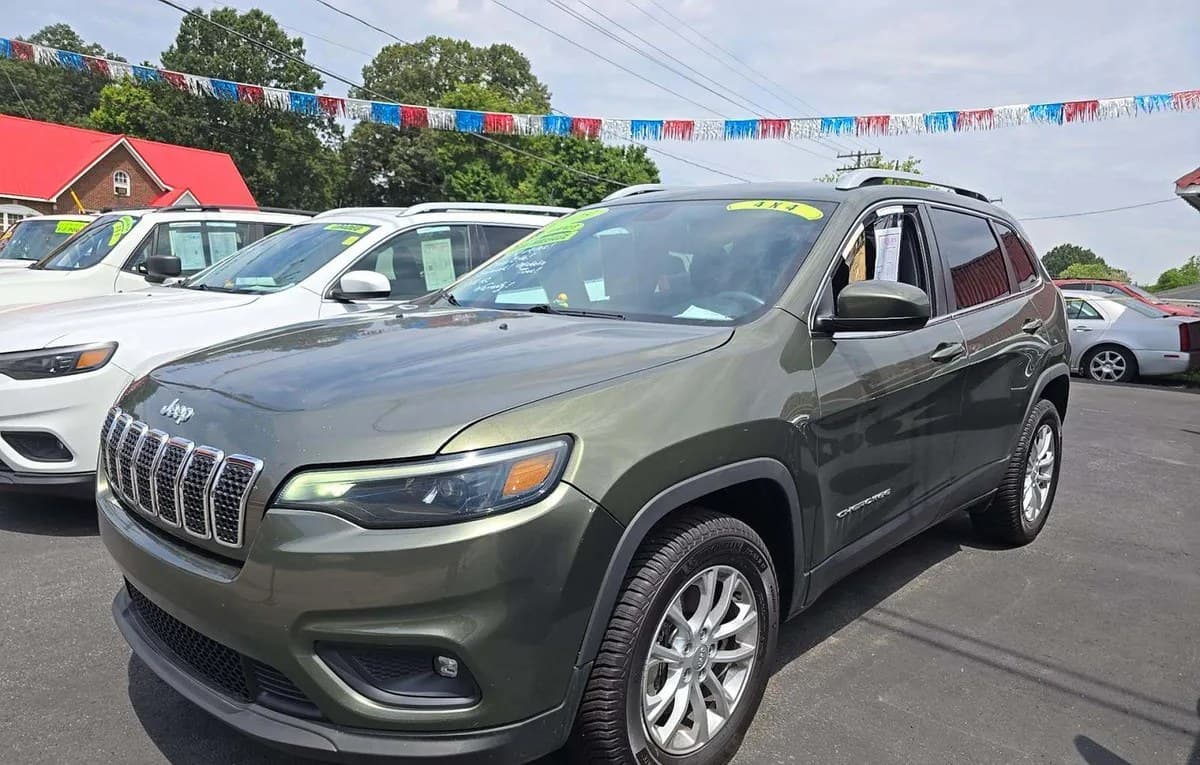 2019 JEEP CHEROKEE Latitude 2
