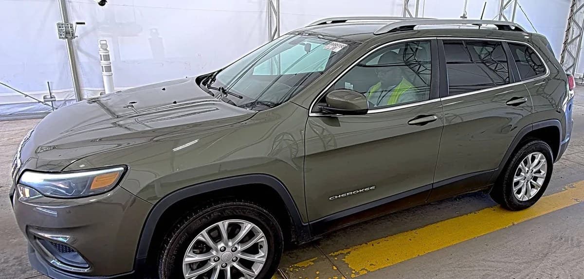 2019 JEEP CHEROKEE LATITUDE 2