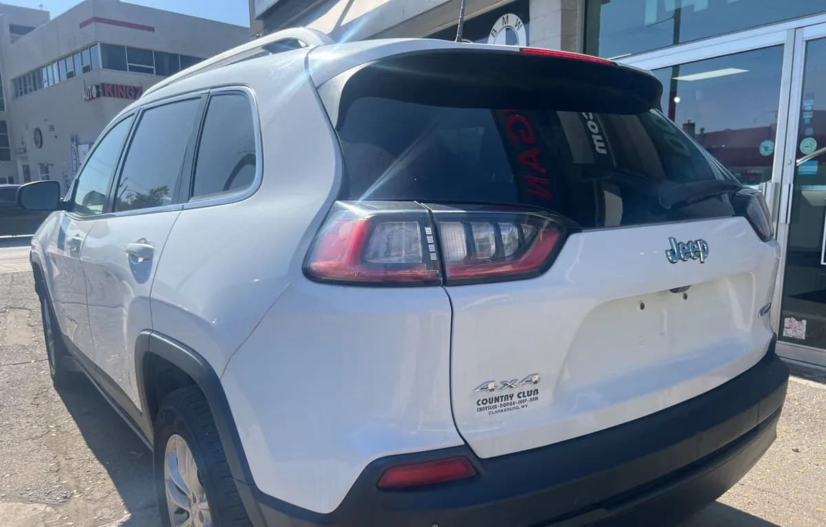 2019 JEEP CHEROKEE Latitude 5