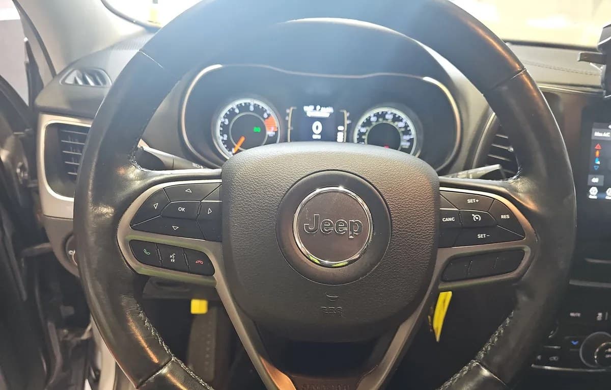 2019 JEEP CHEROKEE Latitude 7