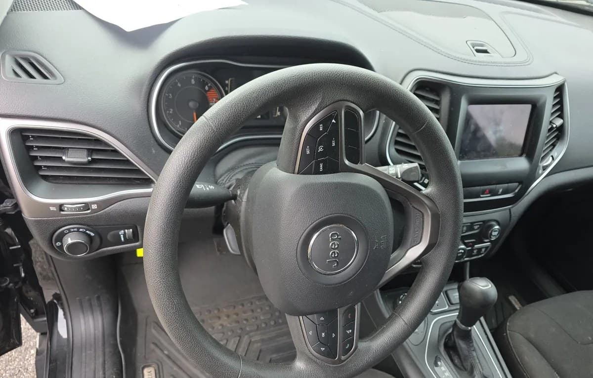 2021 JEEP CHEROKEE Latitude 7