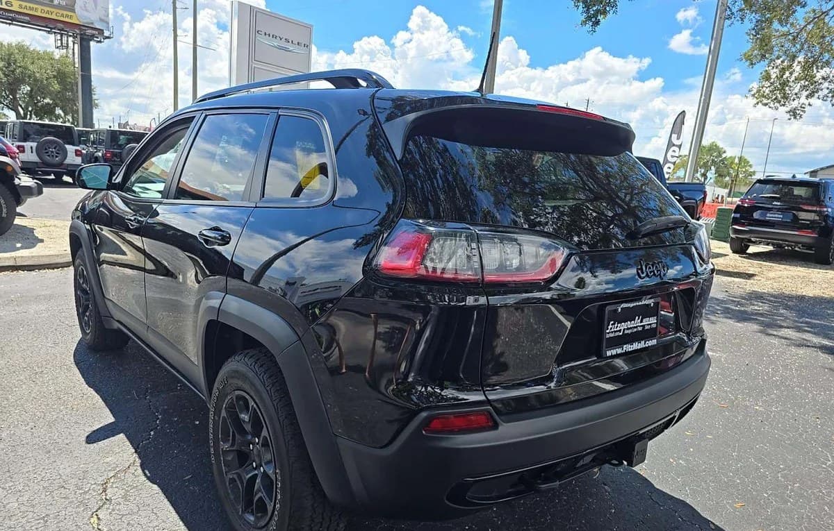 2022 JEEP CHEROKEE X 3