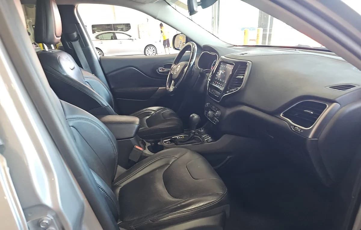 2020 JEEP CHEROKEE Limited 5