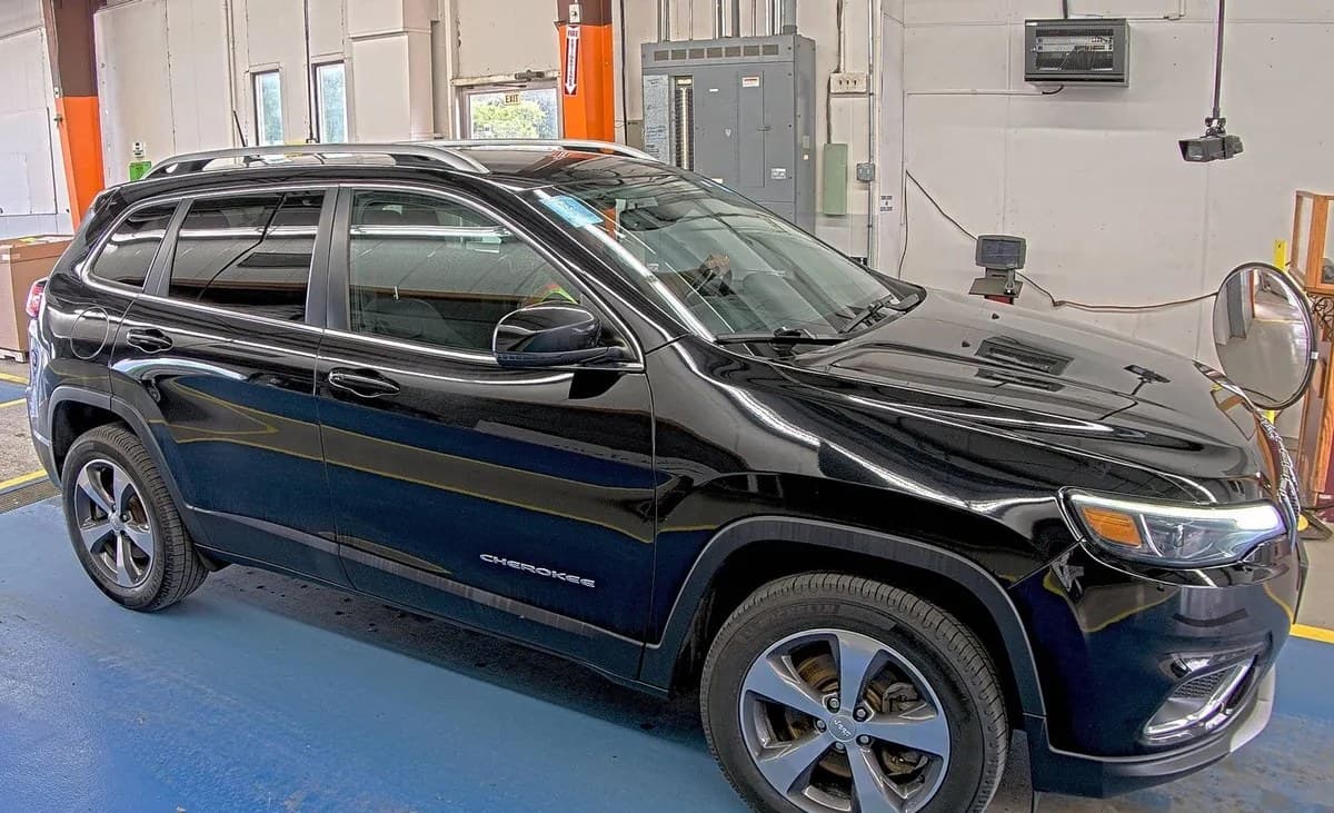 2020 JEEP CHEROKEE Limited 3
