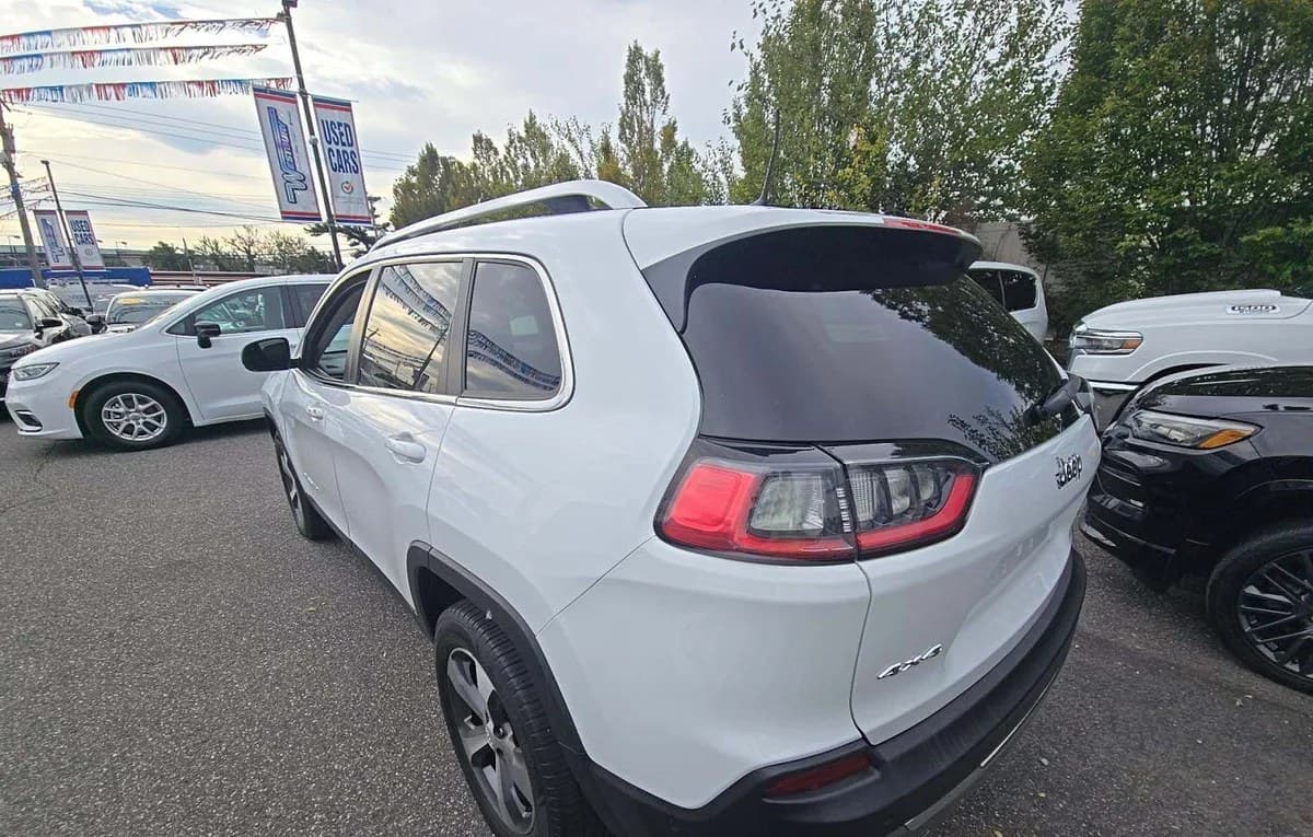 2021 JEEP CHEROKEE Limited 3