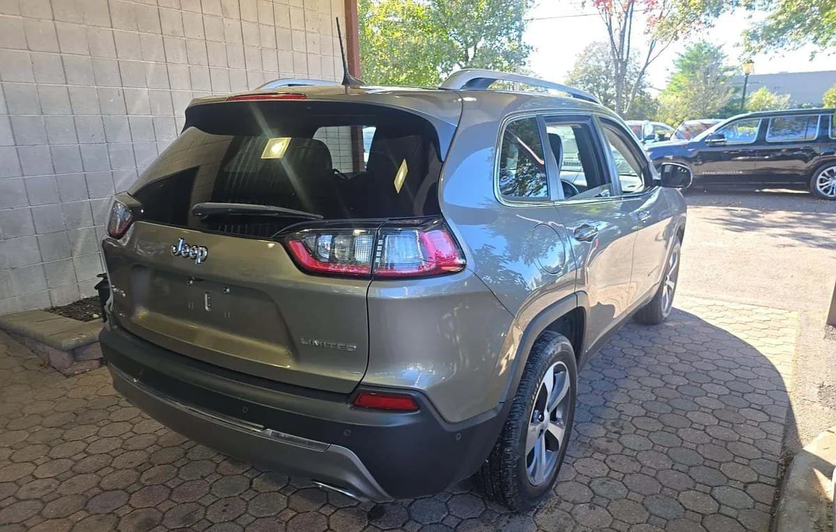 2021 JEEP CHEROKEE LIMITED 4