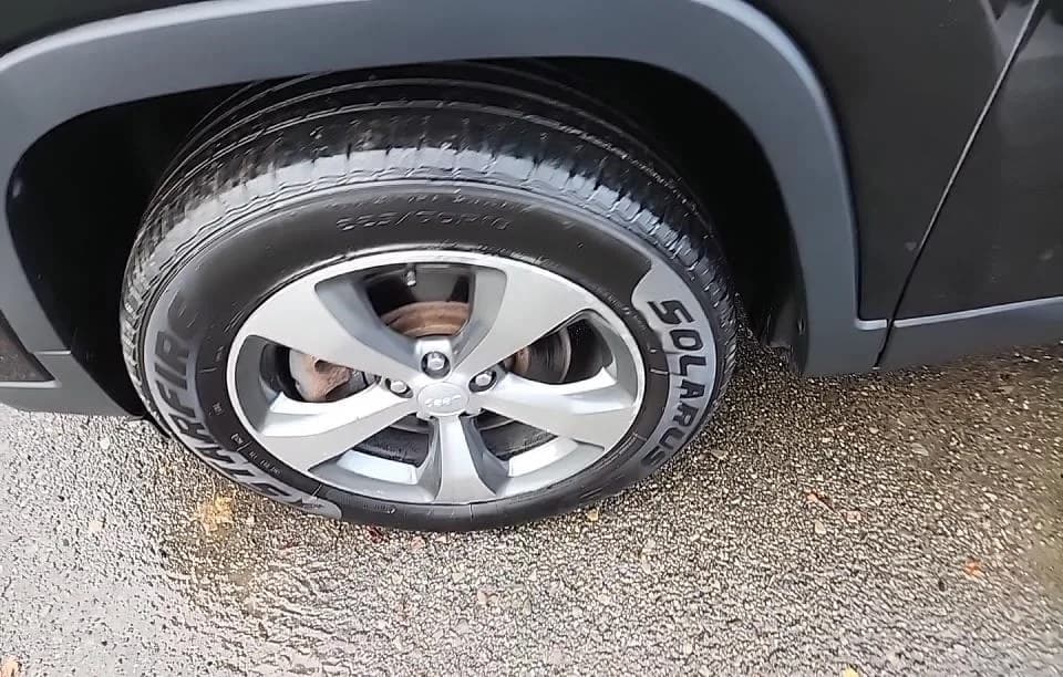 2019 JEEP CHEROKEE Limited 5