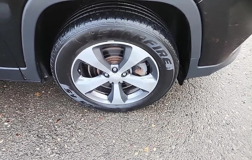 2019 JEEP CHEROKEE Limited 6
