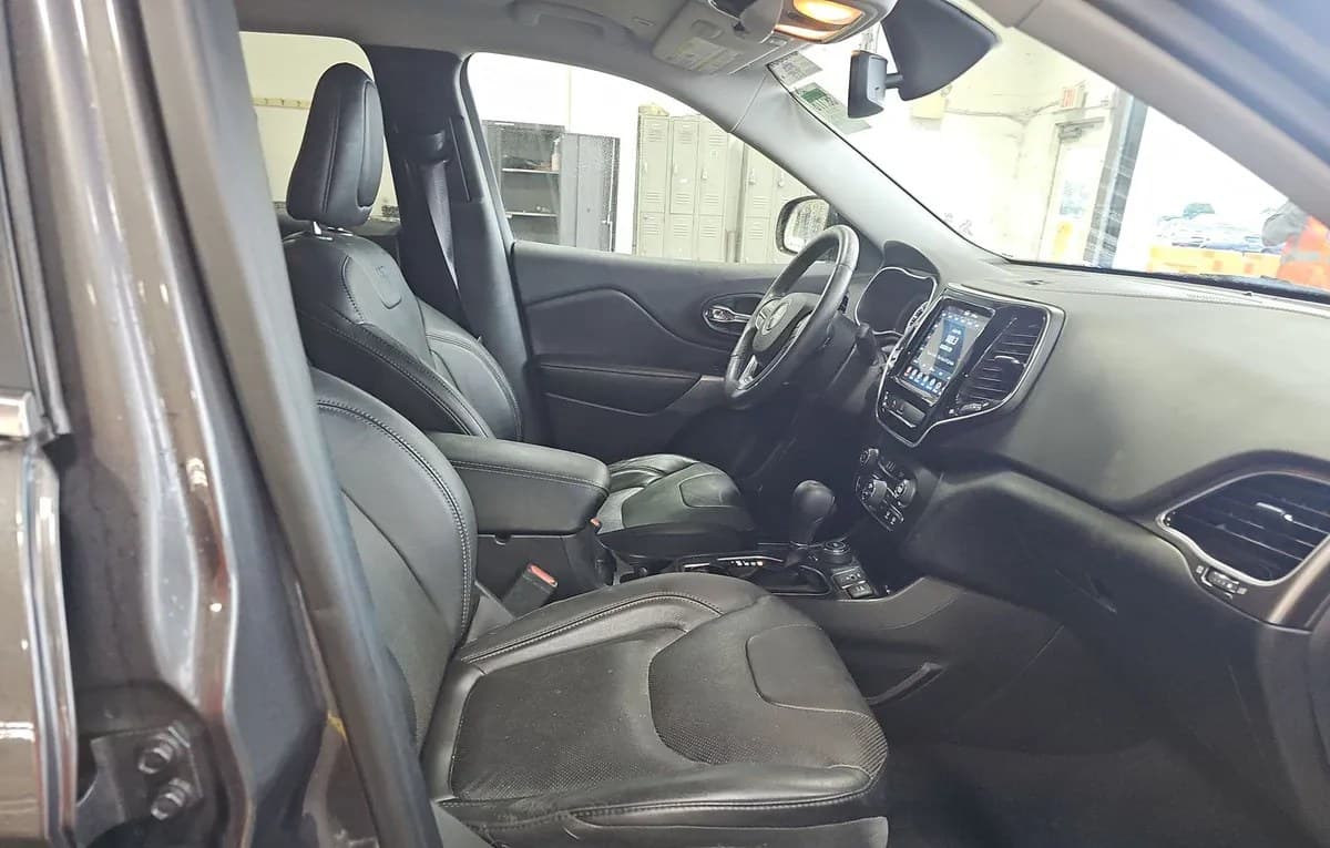 2019 JEEP CHEROKEE Limited 5