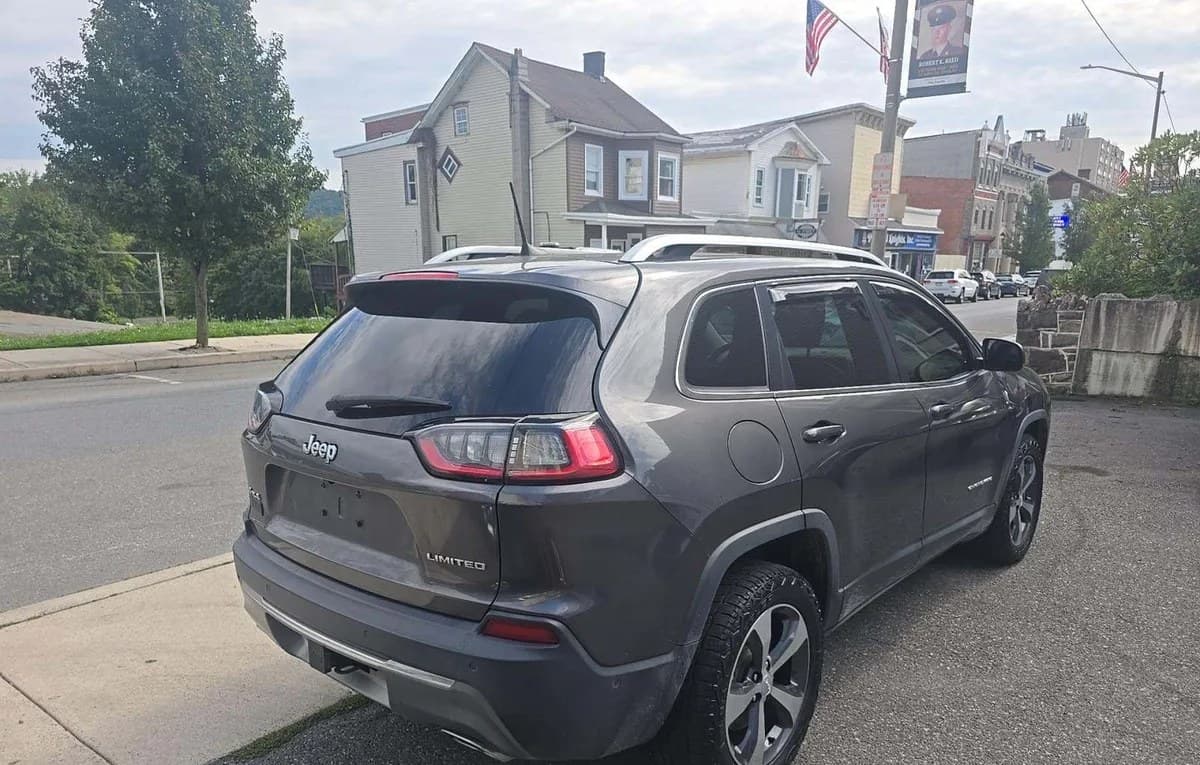 2019 JEEP CHEROKEE Limited 4