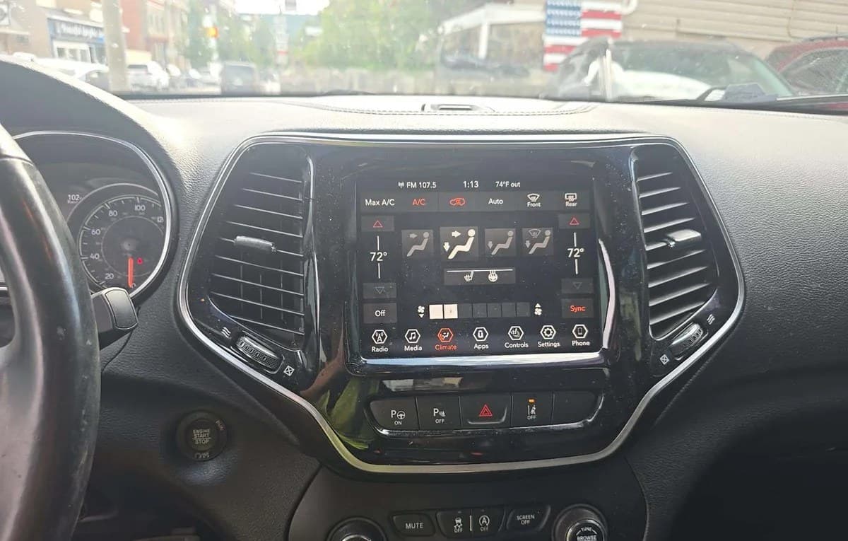 2019 JEEP CHEROKEE Limited 7