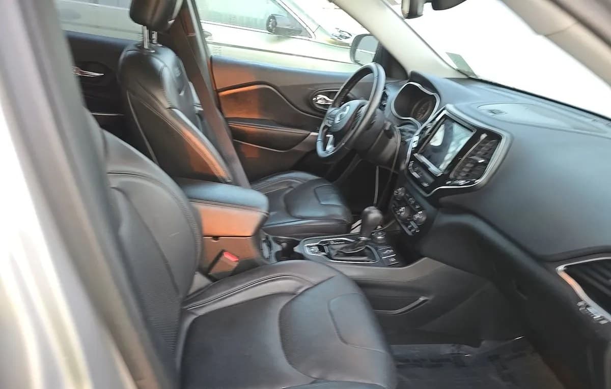 2019 JEEP CHEROKEE Limited 5