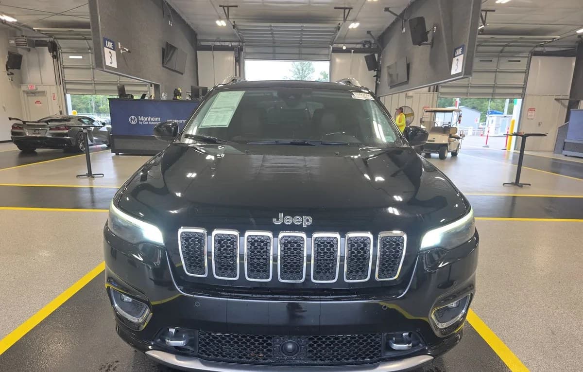 2019 JEEP CHEROKEE Overland 3