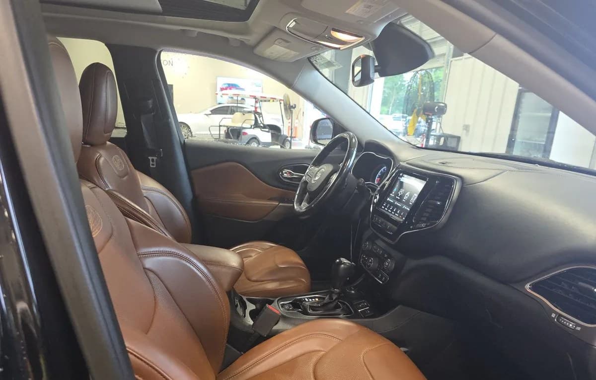 2019 JEEP CHEROKEE Overland 5