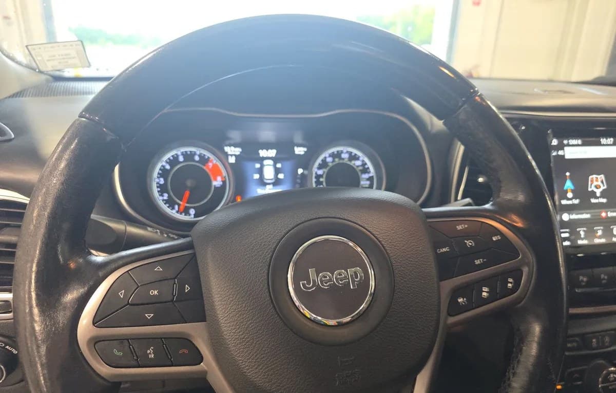 2019 JEEP CHEROKEE Overland 7