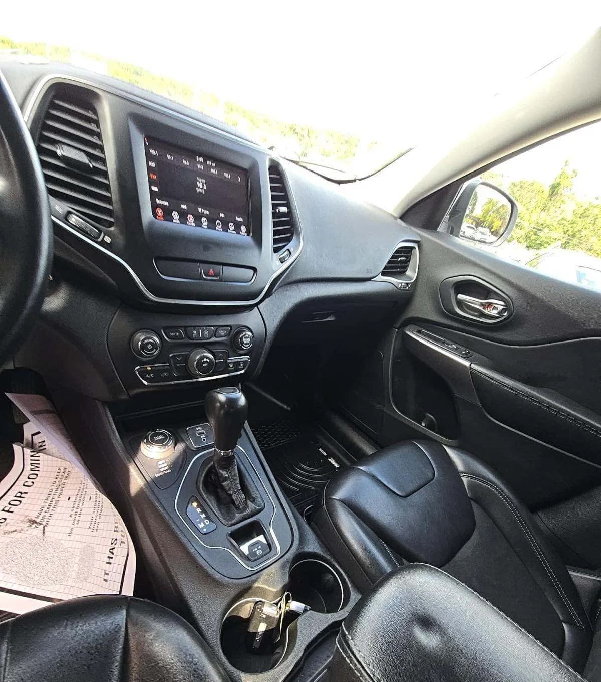 2019 JEEP CHEROKEE LATITUDE Plus 7