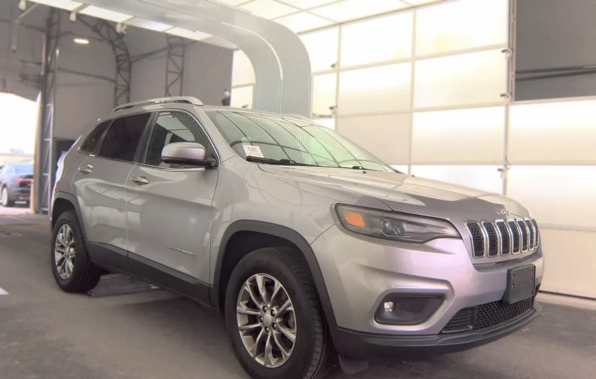 2019 JEEP CHEROKEE LATITUDE PLUS 4