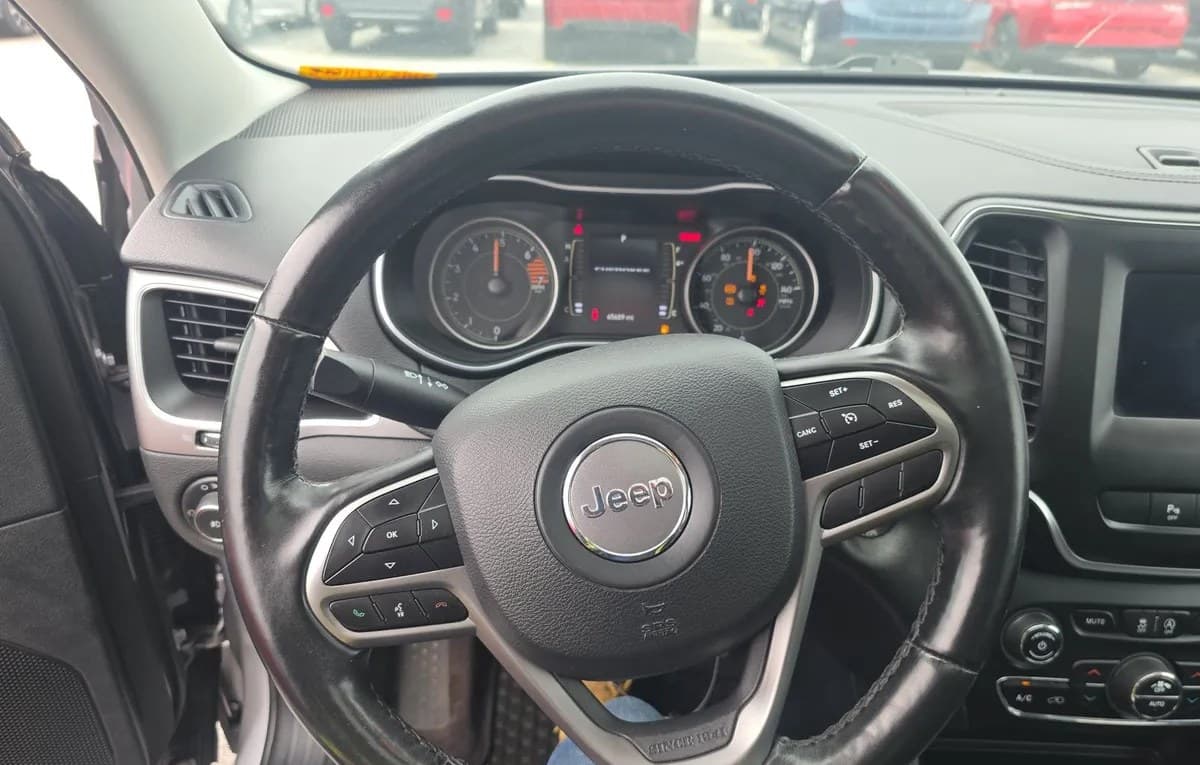 2019 JEEP CHEROKEE LATITUDE PLUS 7
