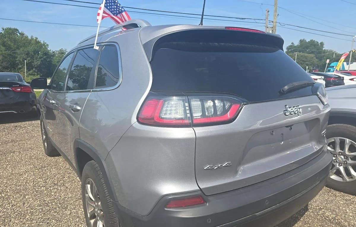 2019 JEEP CHEROKEE LATITUDE Plus 3