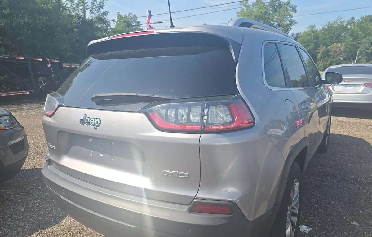 2019 JEEP CHEROKEE LATITUDE Plus 4