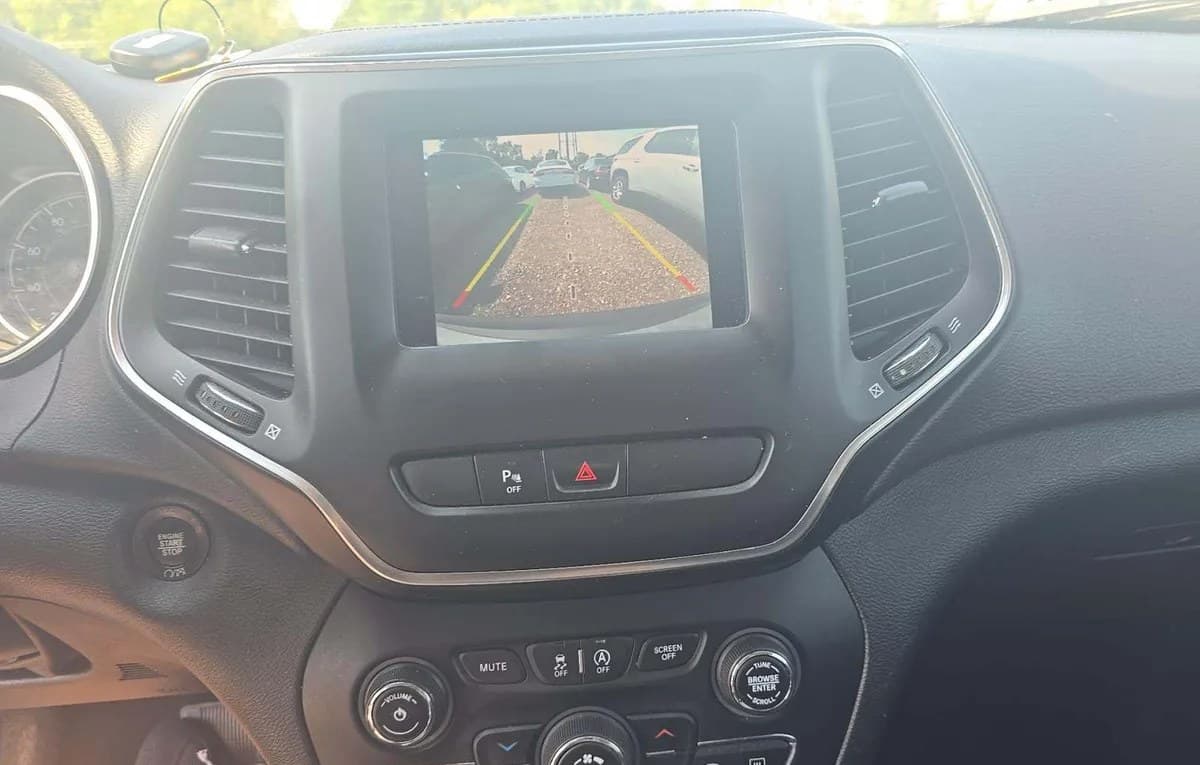 2019 JEEP CHEROKEE LATITUDE Plus 7