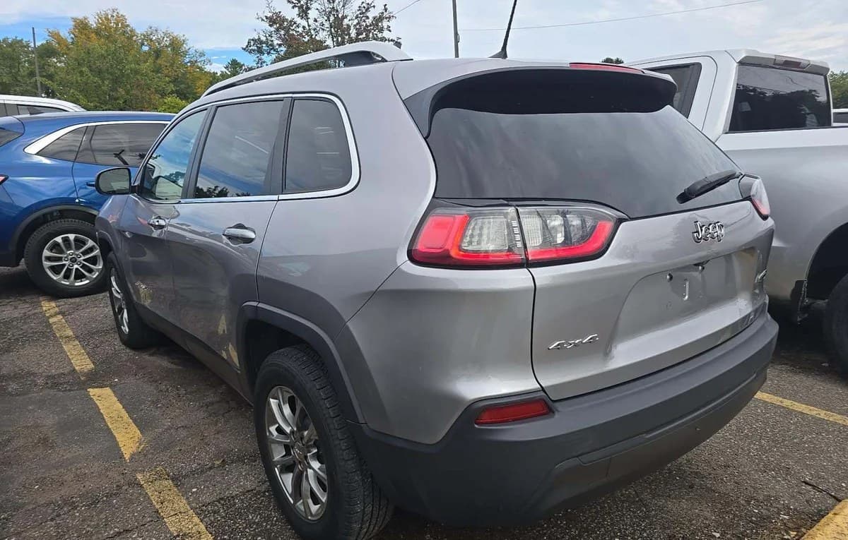 2019 JEEP CHEROKEE LATITUDE Plus 3