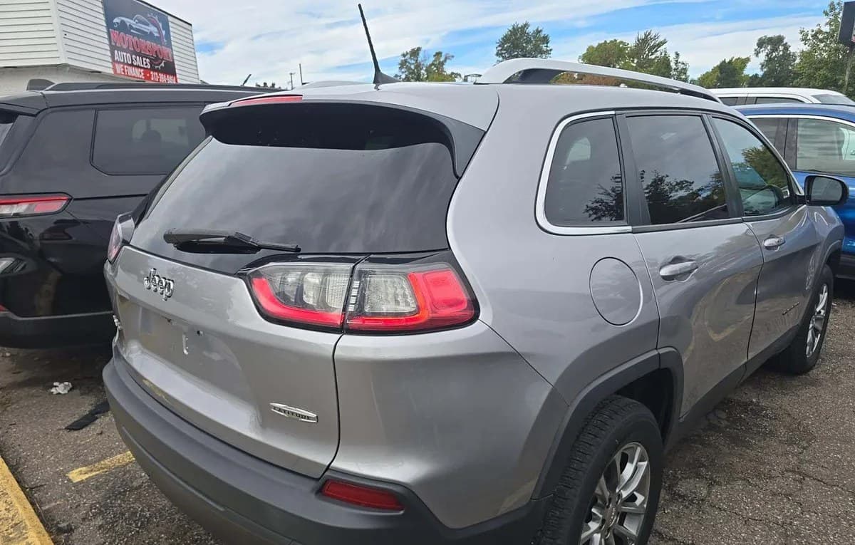 2019 JEEP CHEROKEE LATITUDE Plus 4
