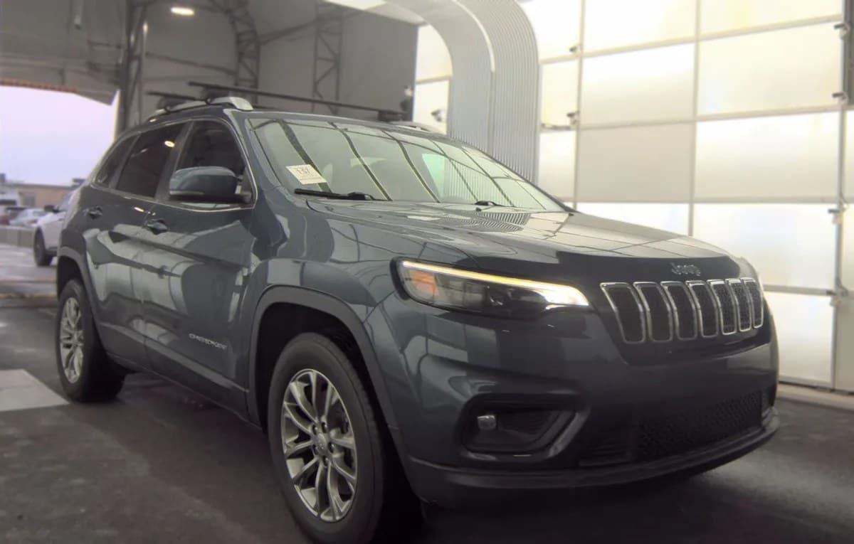 2020 JEEP CHEROKEE LATITUDE Plus 4