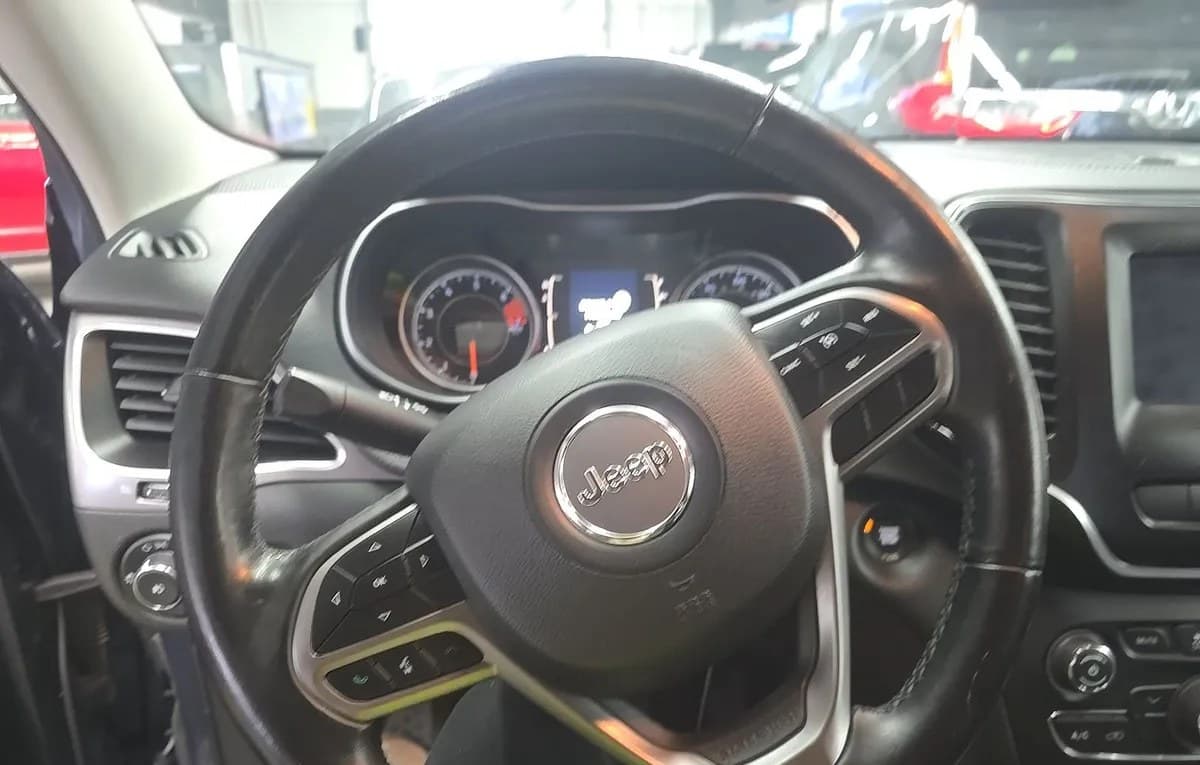2020 JEEP CHEROKEE LATITUDE Plus 7