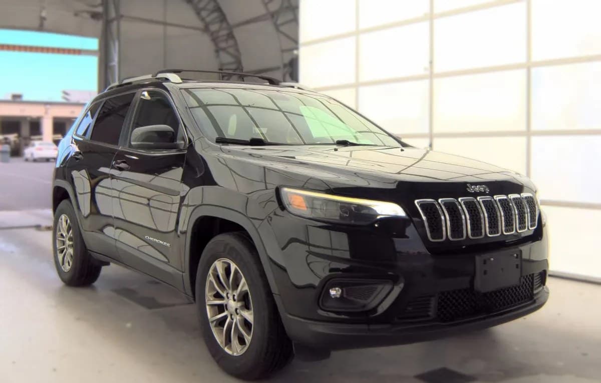 2019 JEEP CHEROKEE LATITUDE Plus 4