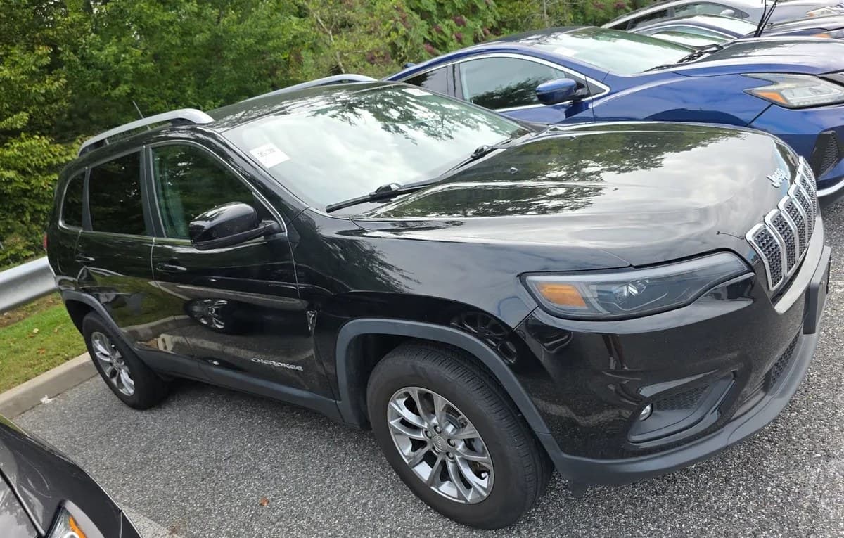 2020 JEEP CHEROKEE LATITUDE Plus 4
