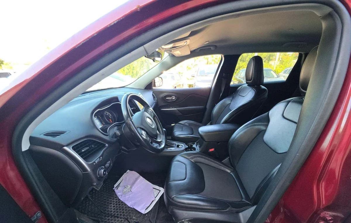 2019 JEEP CHEROKEE LATITUDE PLUS 4