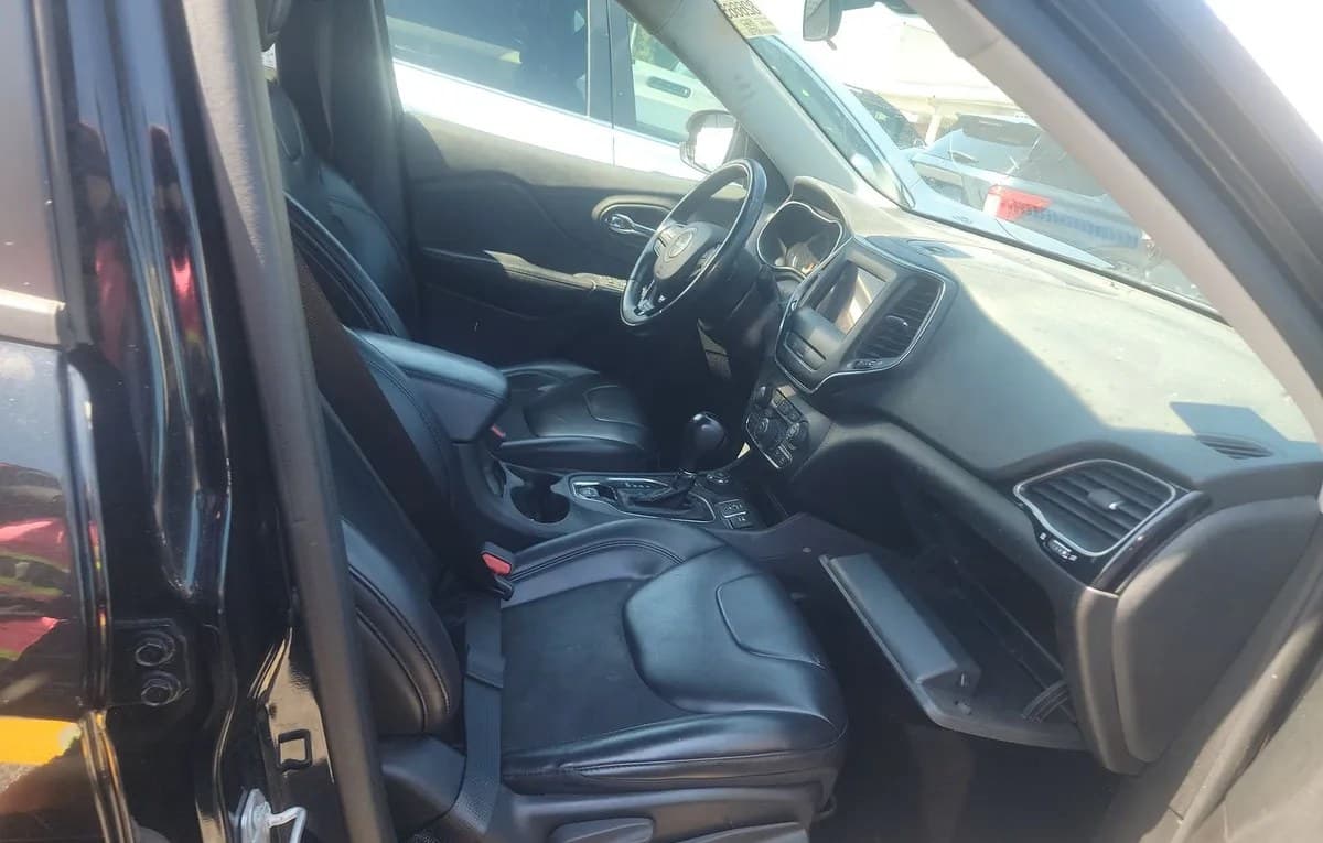 2019 JEEP CHEROKEE LATITUDE ALTITUDE Edition 5