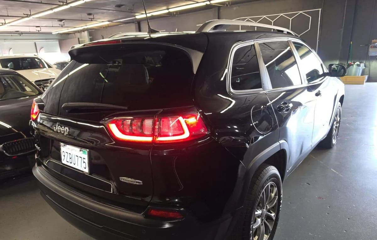 2020 JEEP CHEROKEE LATITUDE Plus 4