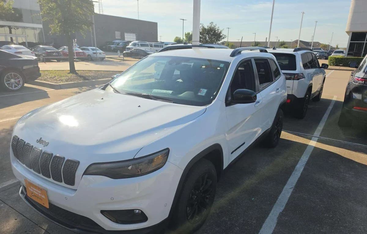 2023 JEEP CHEROKEE ALTITUDE Lux 2
