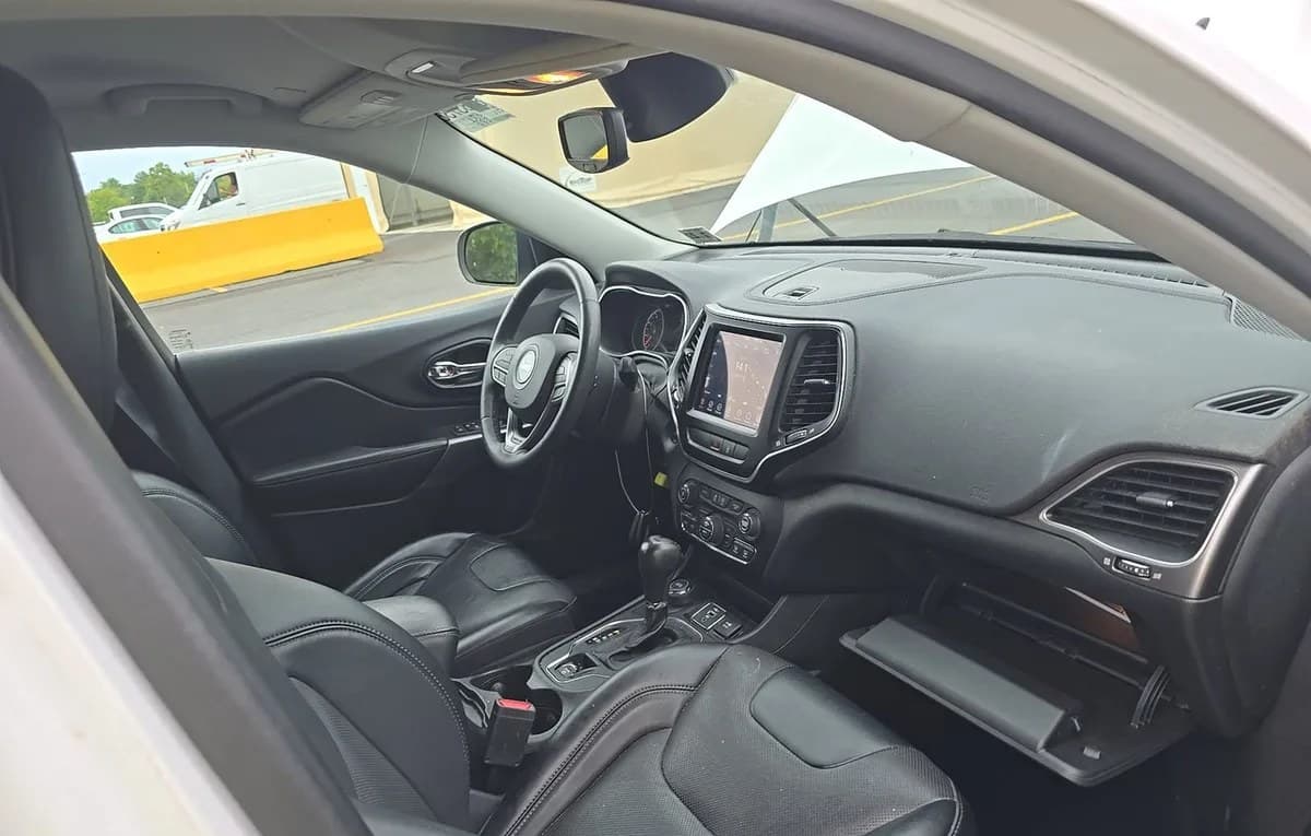 2022 JEEP CHEROKEE LATITUDE Lux 5