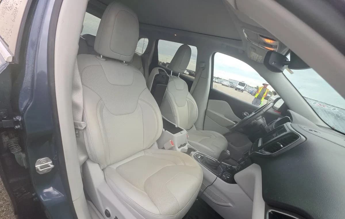 2021 JEEP CHEROKEE LATITUDE Lux 5