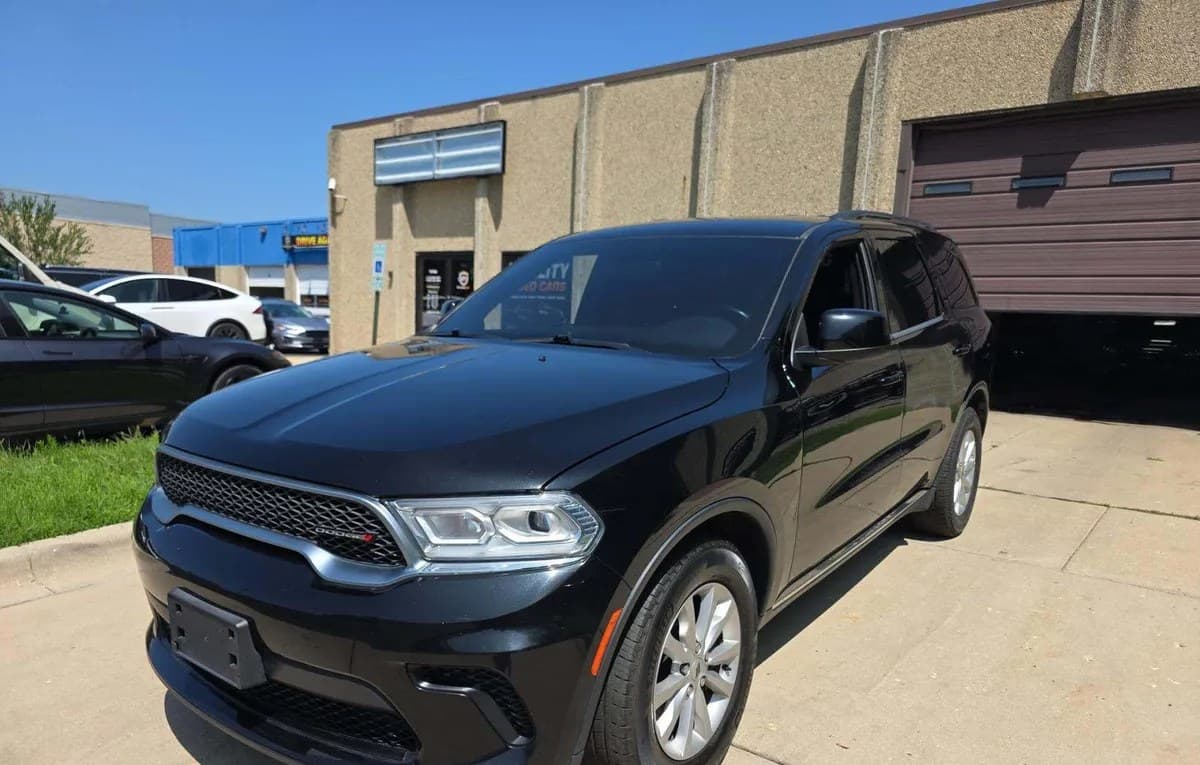 2023 DODGE DURANGO SXT 2