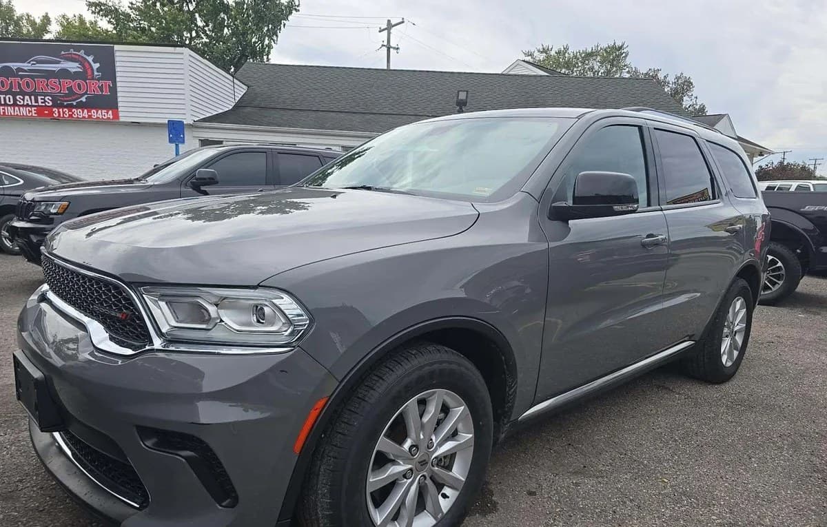 2023 DODGE DURANGO SXT 2