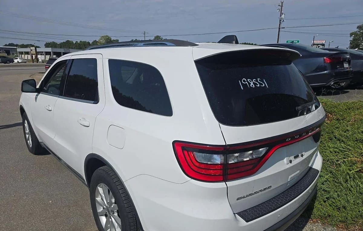 2022 DODGE DURANGO SXT 3