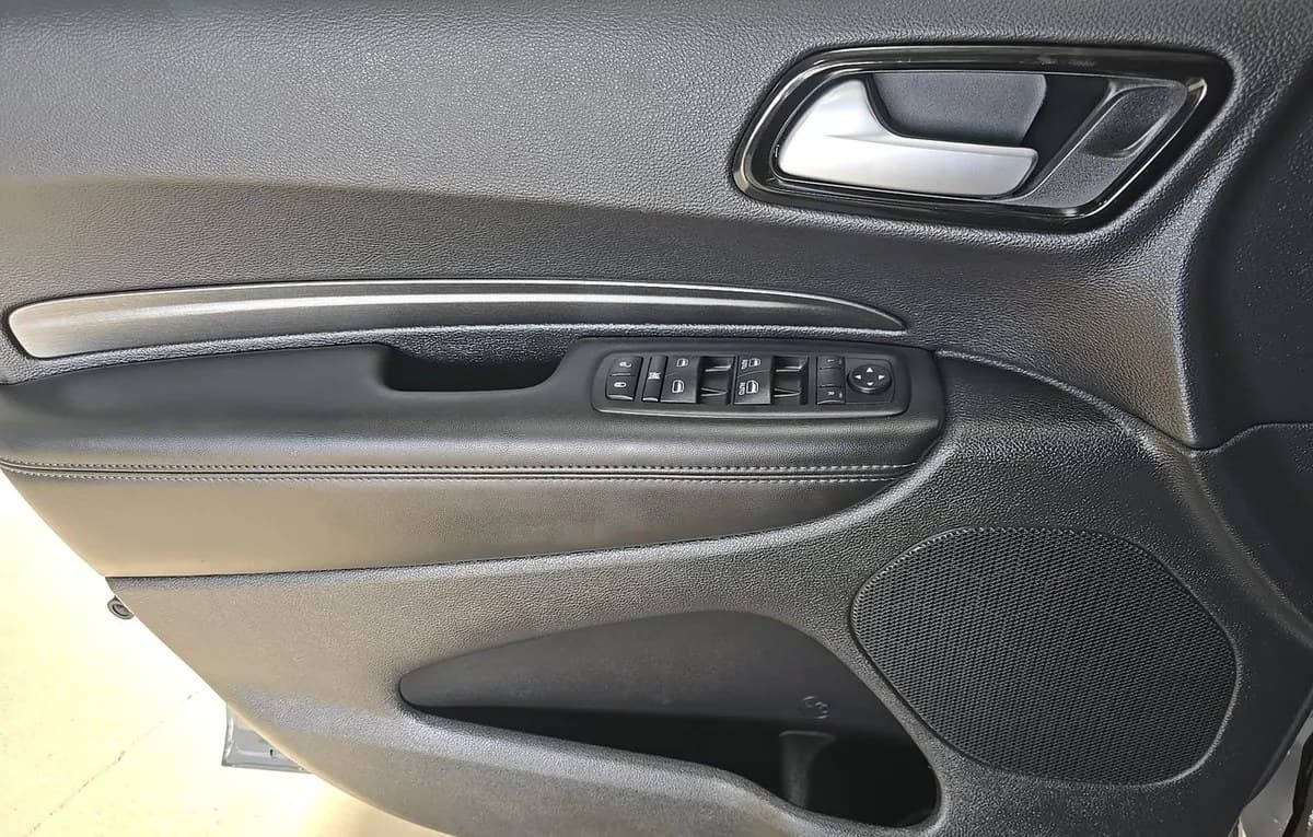2024 DODGE DURANGO SXT 6