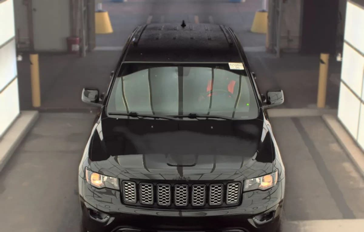 2020 JEEP GRAND CHEROKEE LAREDO ALTITUDE Edition 3