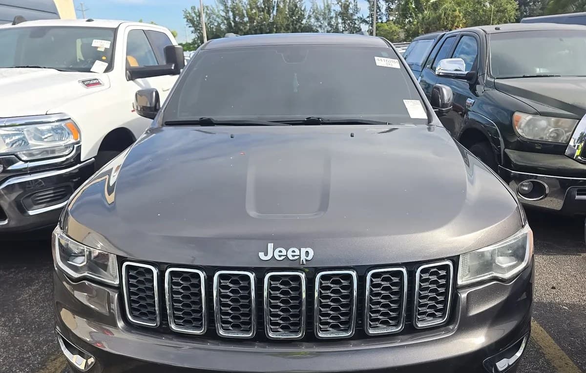 2019 JEEP GRAND CHEROKEE LAREDO E Edition 3