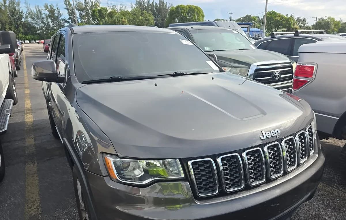 2019 JEEP GRAND CHEROKEE LAREDO E Edition 4